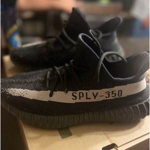 Yeezys Oreo